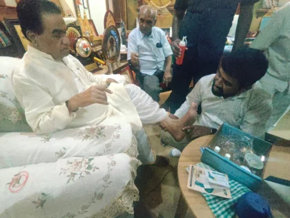 Suresh Jadhav - Proud Moments - Ayurvedic Kansa Vati Foot Massager Manufacturer - Kansya Massager - kansamassage.com - (3)